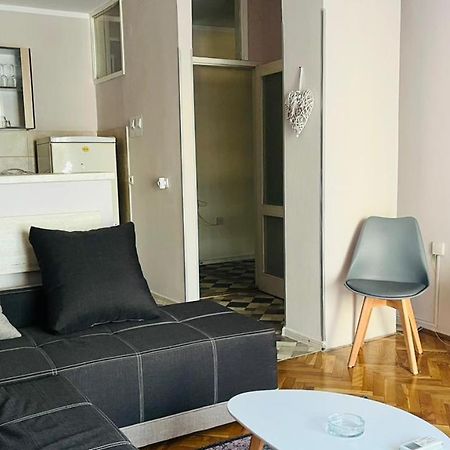 Majdini Clock Tower Apartman Podgorica Extérieur photo
