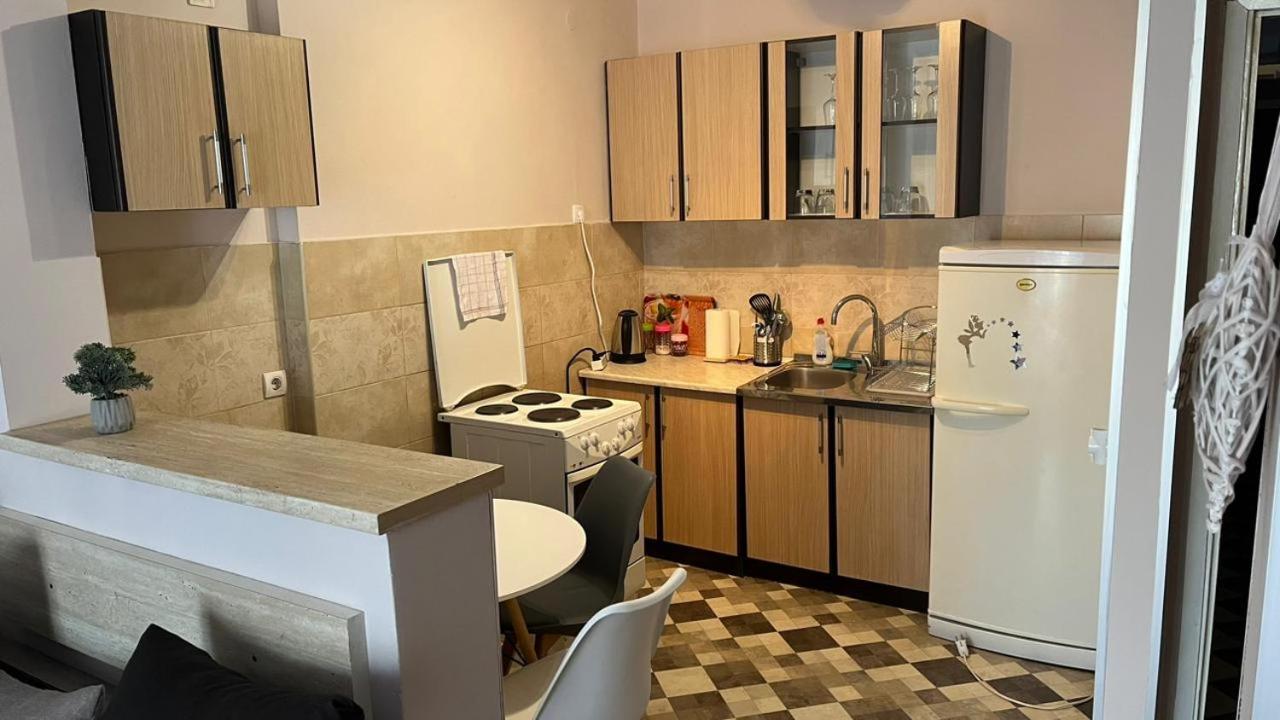 Majdini Clock Tower Apartman Podgorica Extérieur photo